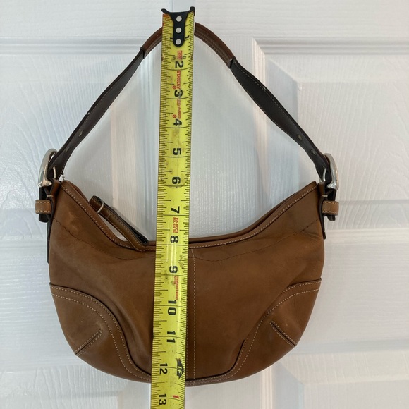 Coach Signature Hobo Bag, brown - Picture 8 of 10